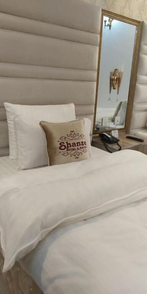 Фото Shanze Hotel And Suites