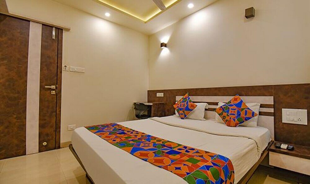 Фото Fabhotel Rs Apartment