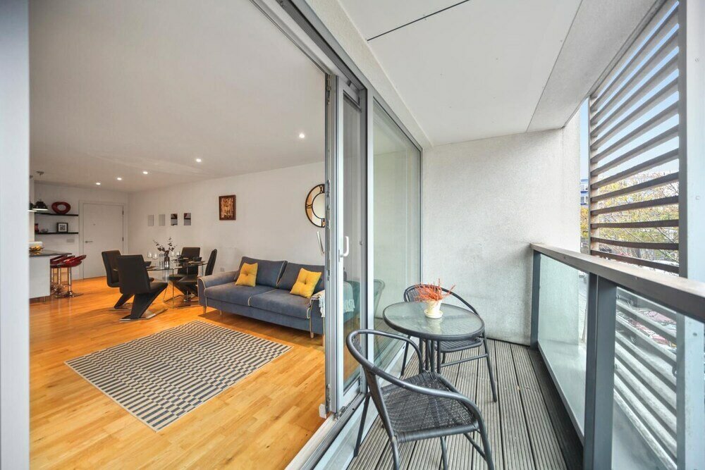 Фото 2 Bed Executive Apartment Near Camden Market with WiFi