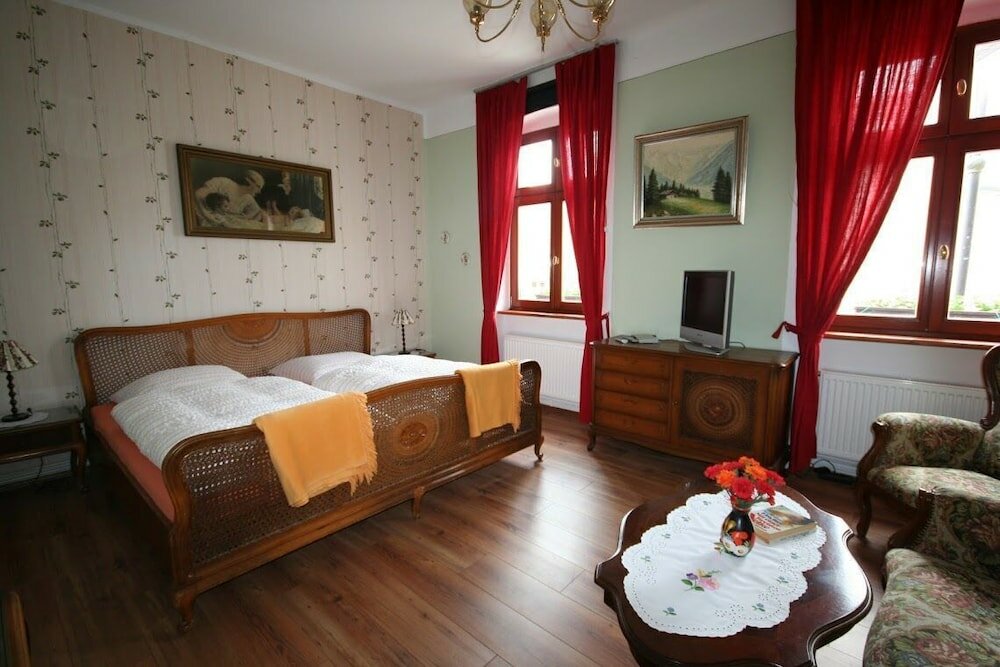 Фото Cour De Berlin