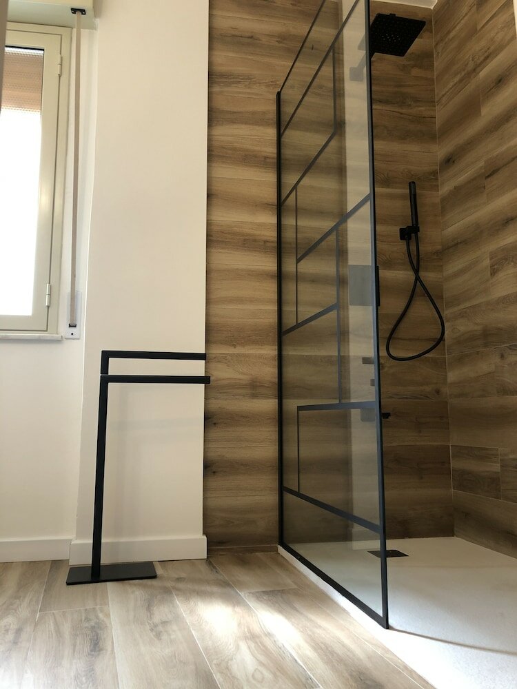 Фото A Due Passi Dalla Scalinata Rooms