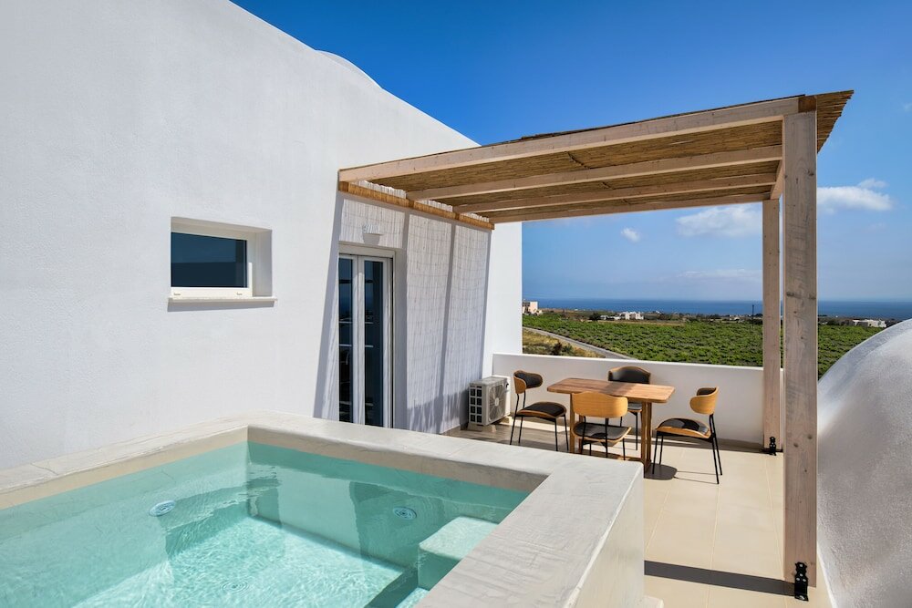 Фото Aelia Luxury Suites