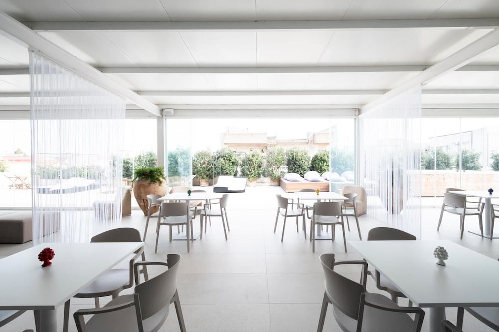 Фото Alkamuri Posh Hotel & SPA