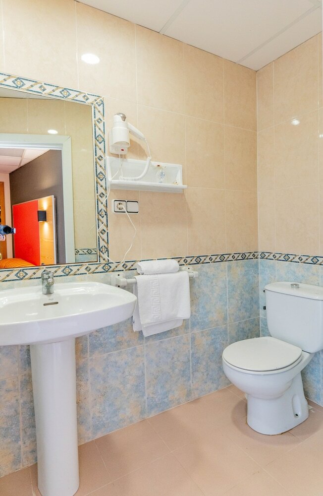 Фото The Red Hotel by Ibiza Feeling 