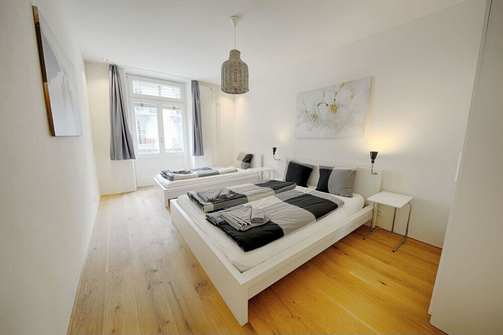 Фото Hitrental City Apartments