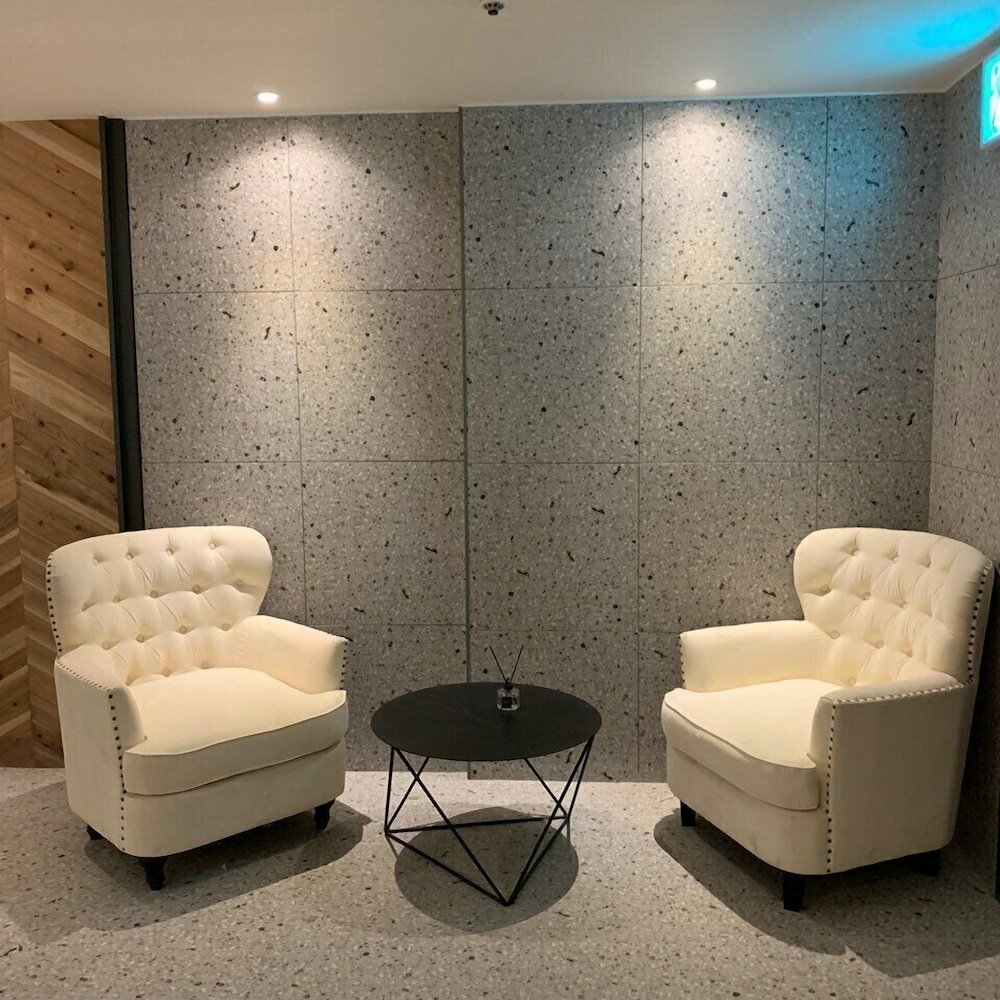 Фото Gray 193 Hotel