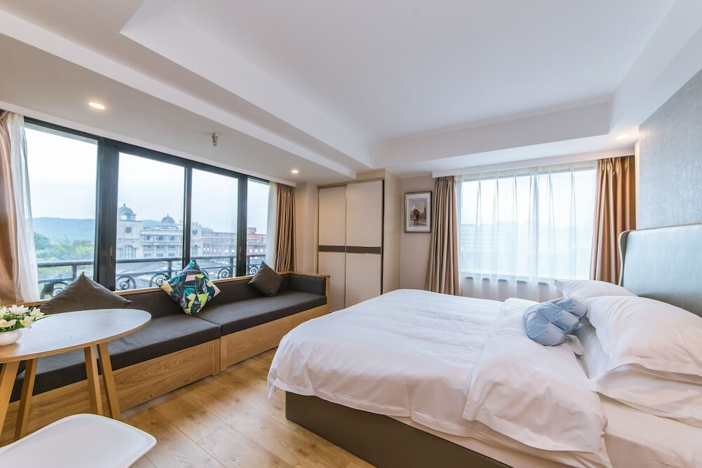 Фото Candice Hotel Apartment