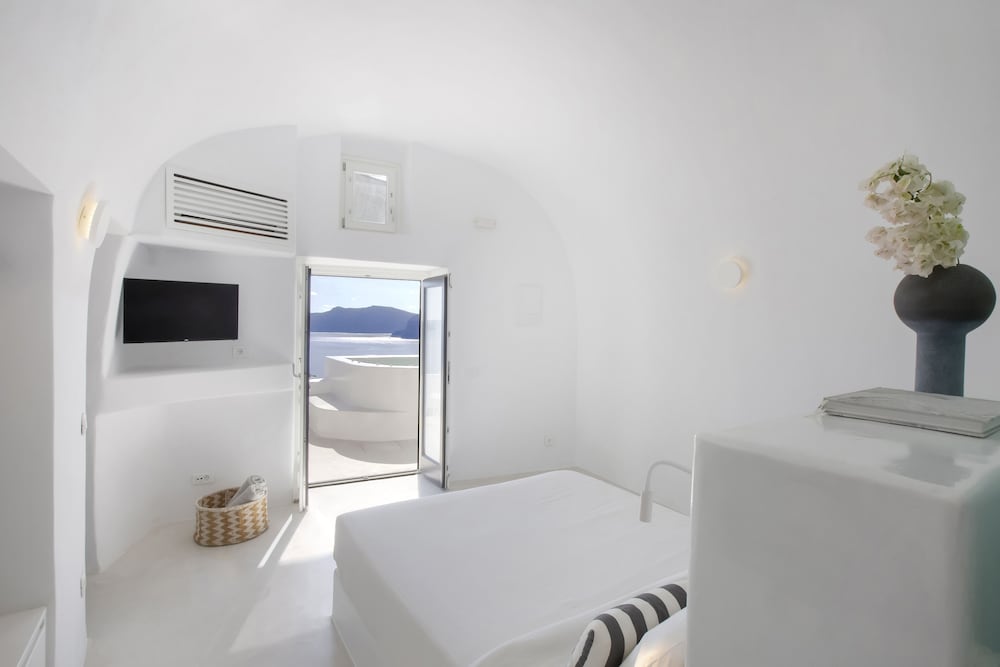 Фото Apanema Cavehouses Santorini