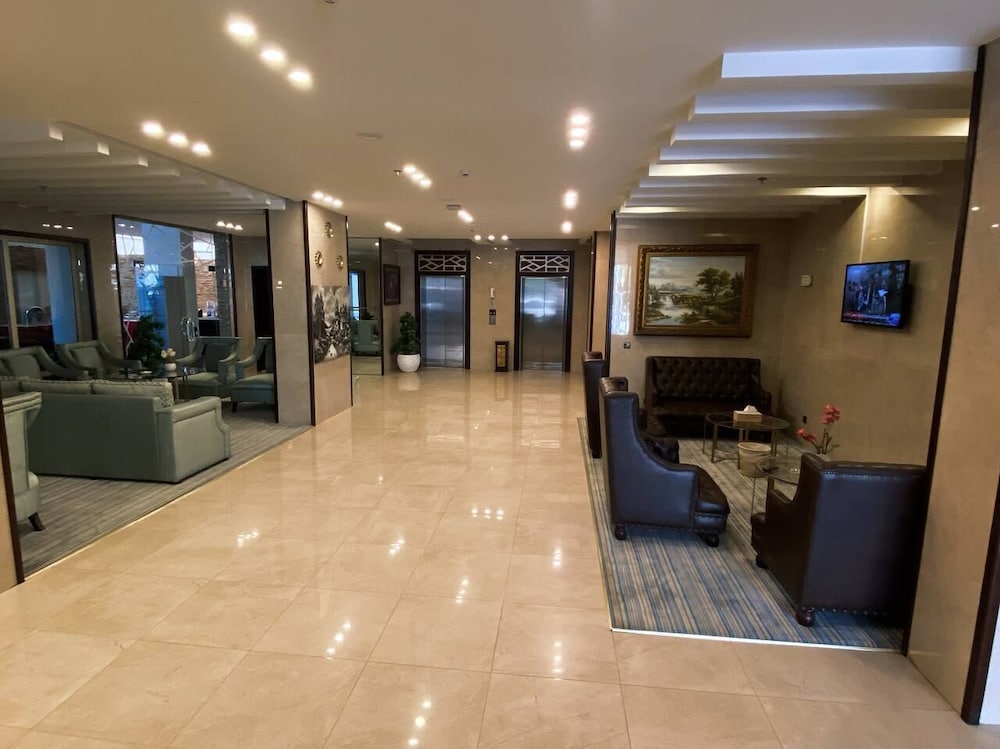 Фото Landmark Hotel - Sari