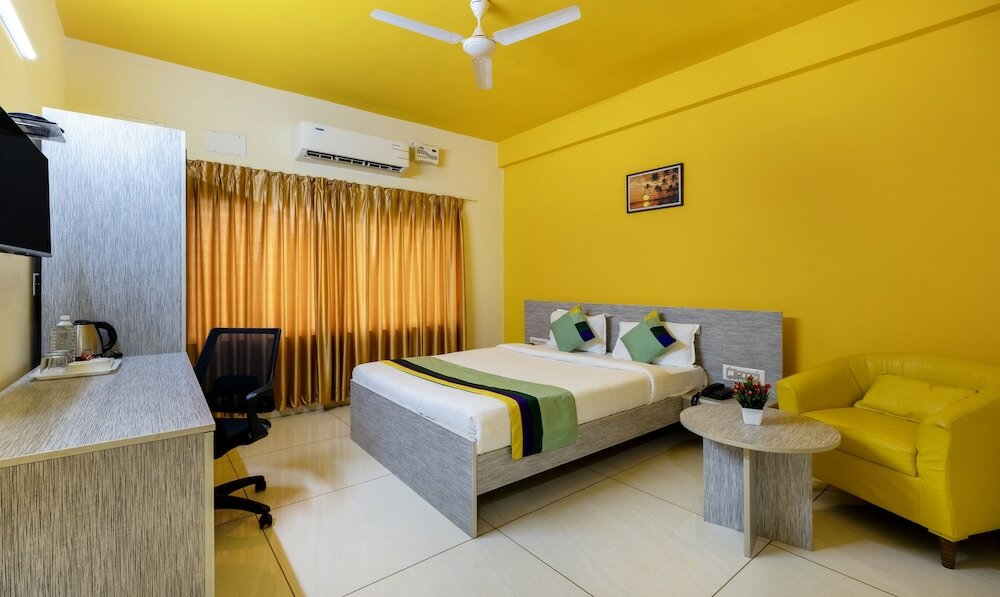 Фото Treebo Trend Four Seasons