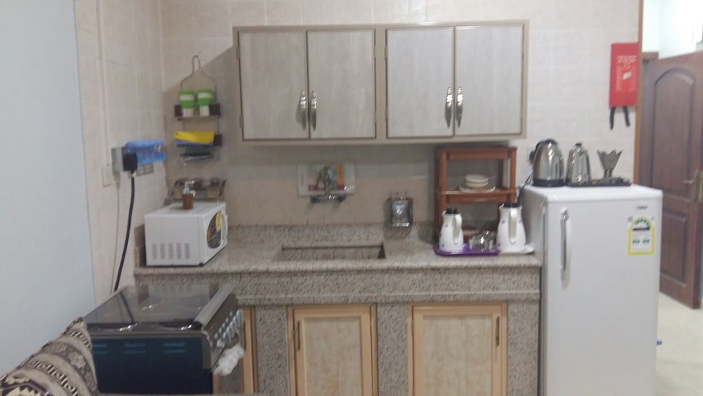 Фото Al Eairy Furnished Apartments Al Ahsa 5