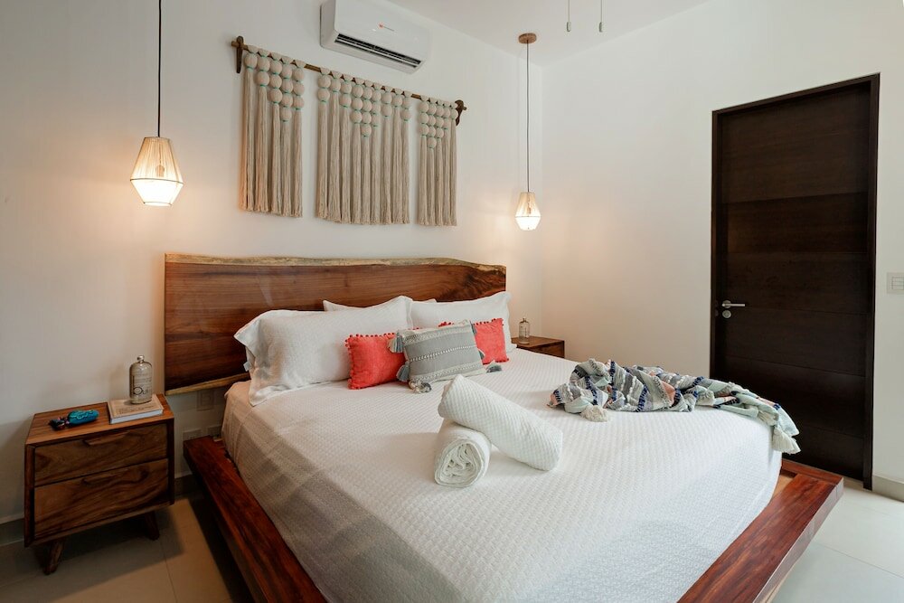 Фото Marvellouse Town House, Terrace, Pool and Golf