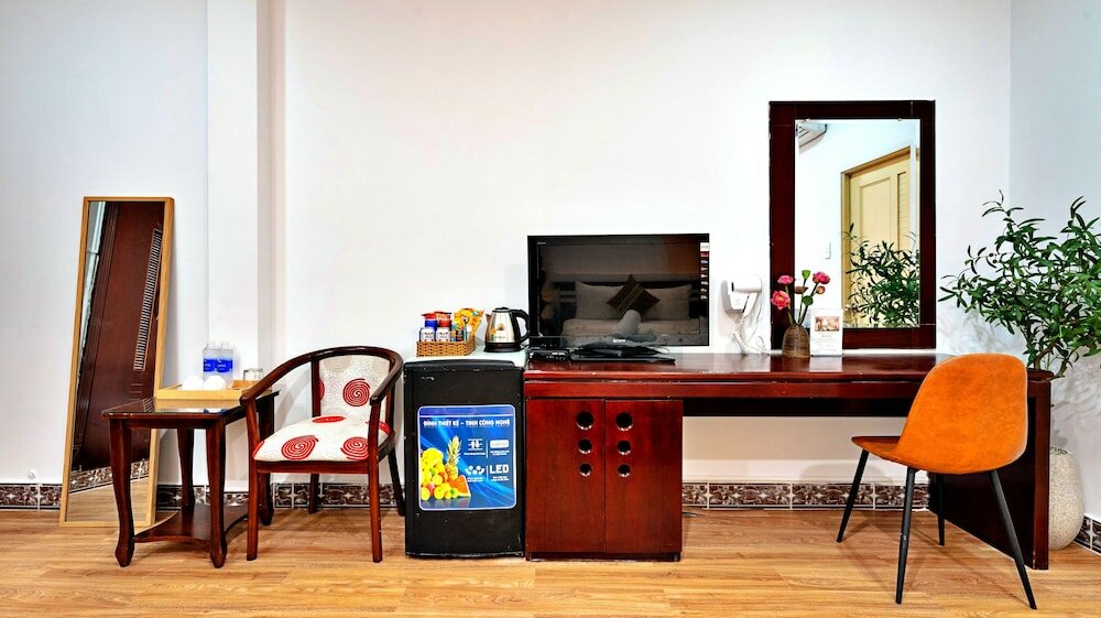 Фото Hanz Cosmos Central Hotel