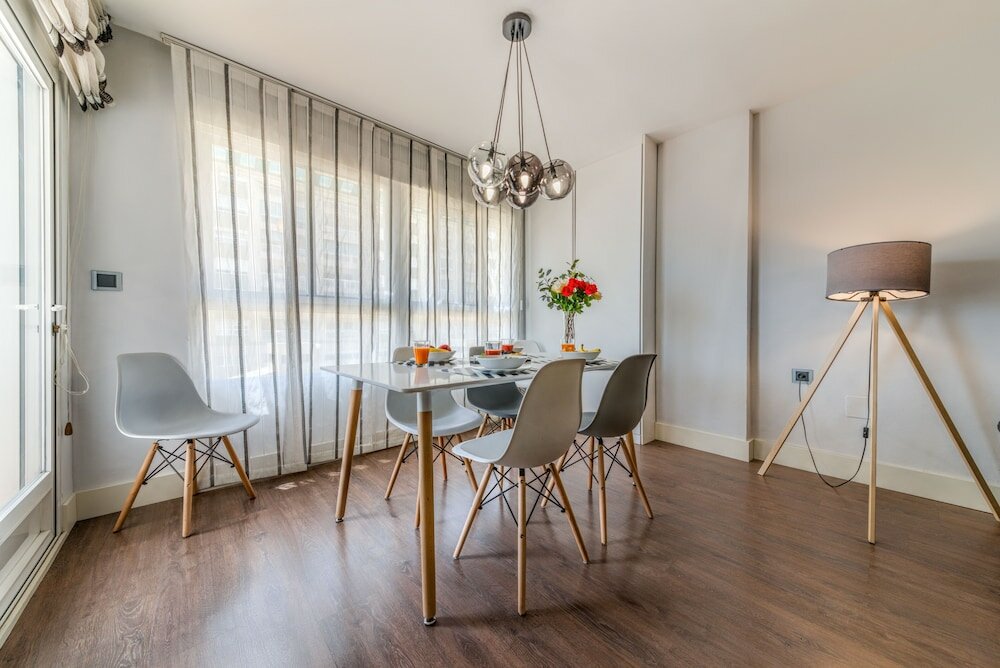 Фото Holidays2Malaga Train Station Area Apartments