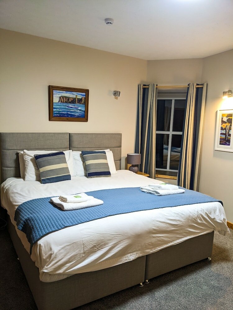 Фото Ferry Inn Stromness