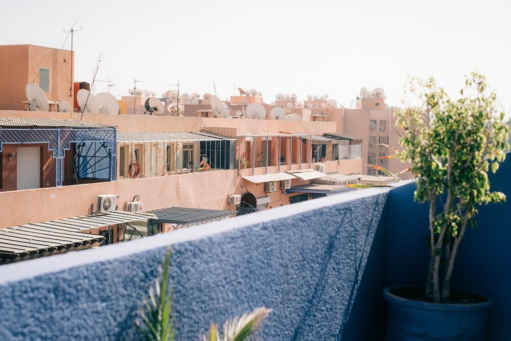 Фото Apart Hotel Larbi