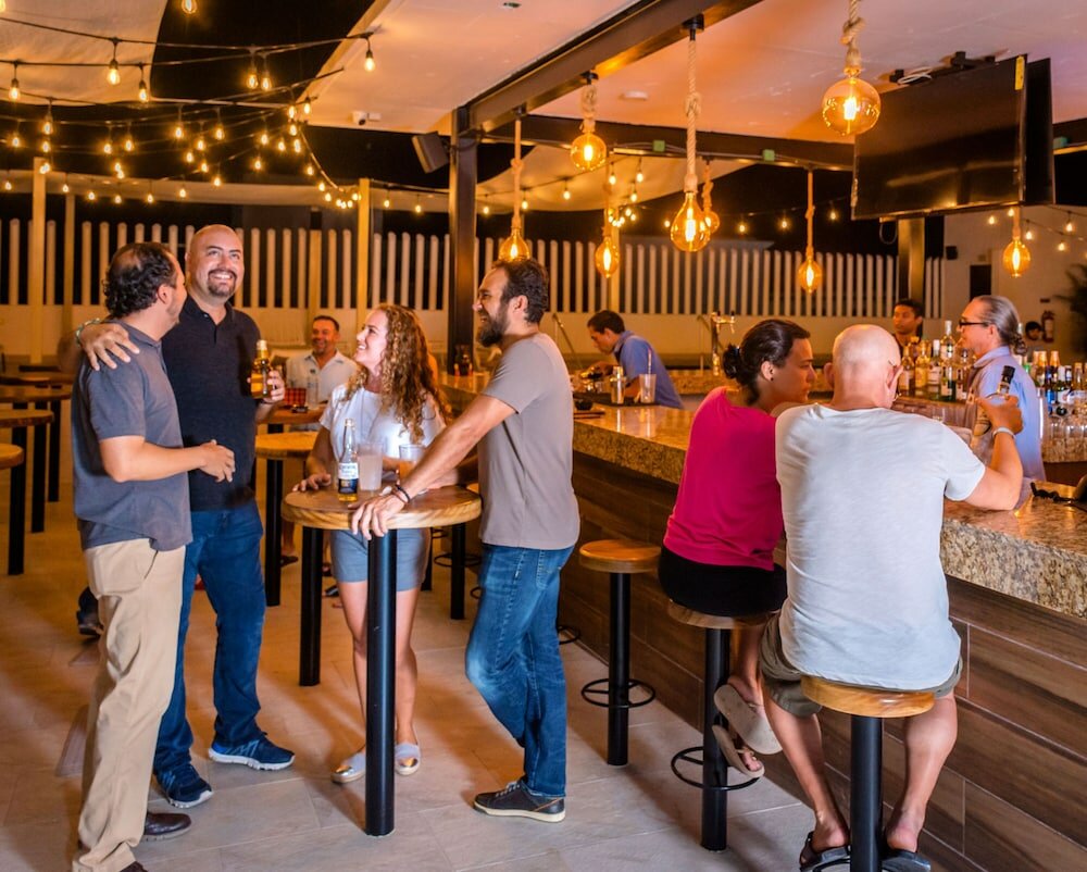 Фото Nomads Party Hostel