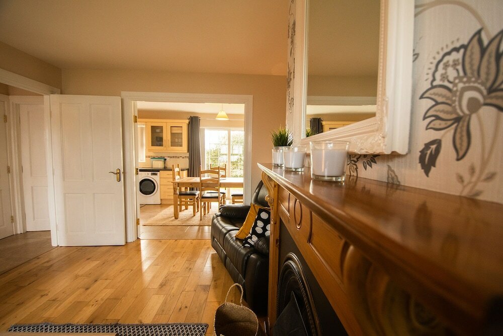 Фото Modern Central Three Bedroom House