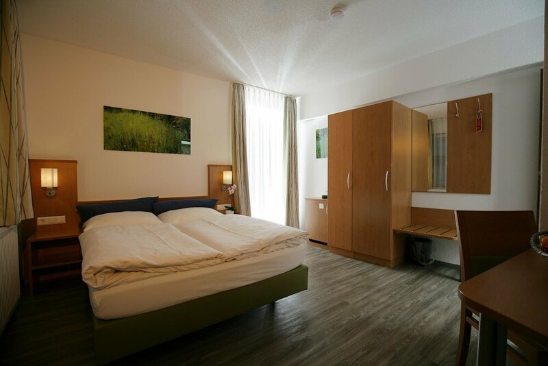 Гостиница Hotel Drei Kaiserberge в Гёппингене