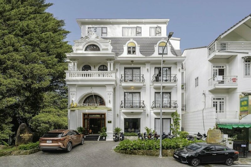 Гостиница TTR Moonstone Apart Hotel в Далате