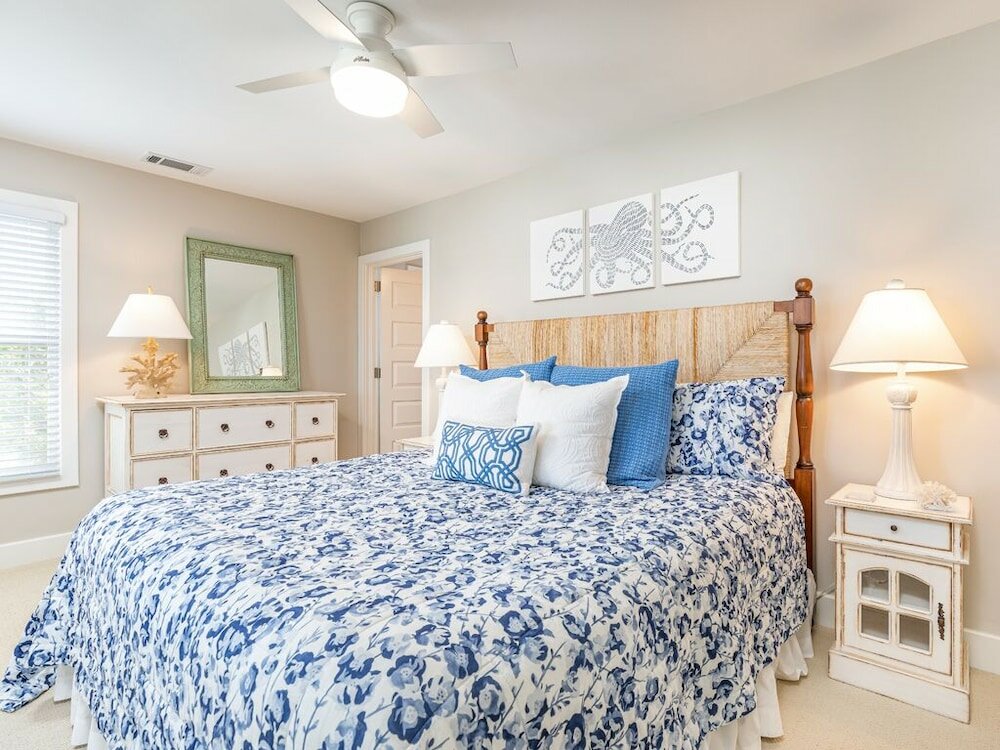 Фото Tide The Knot