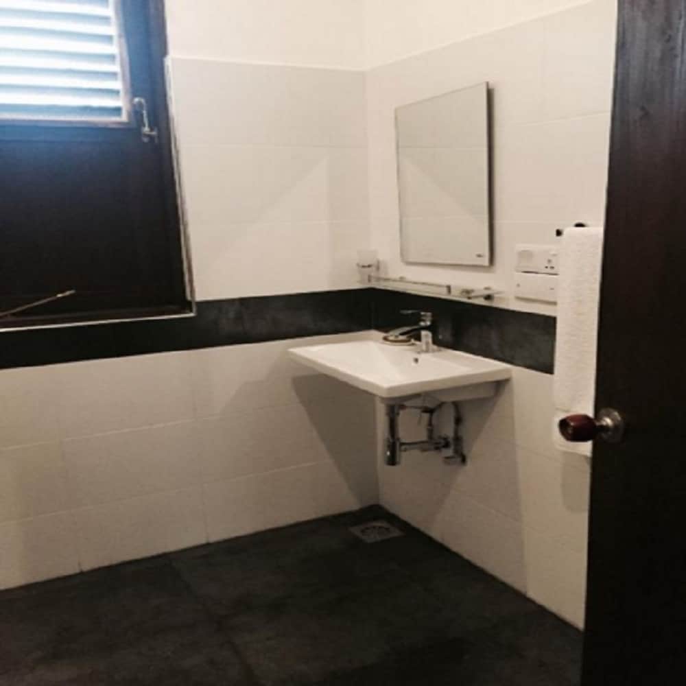 Фото Vista Hotel Sunrise Palace