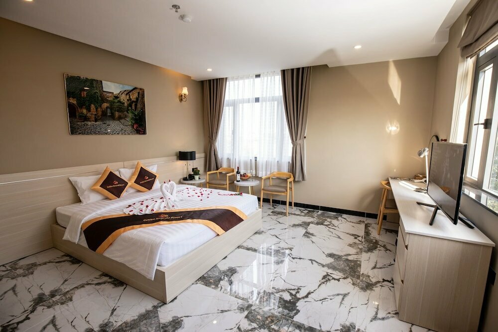 Hotel Golden Emerald Resort, Earth, photo