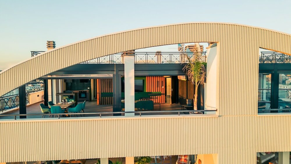 Фото Tower Beach Suite