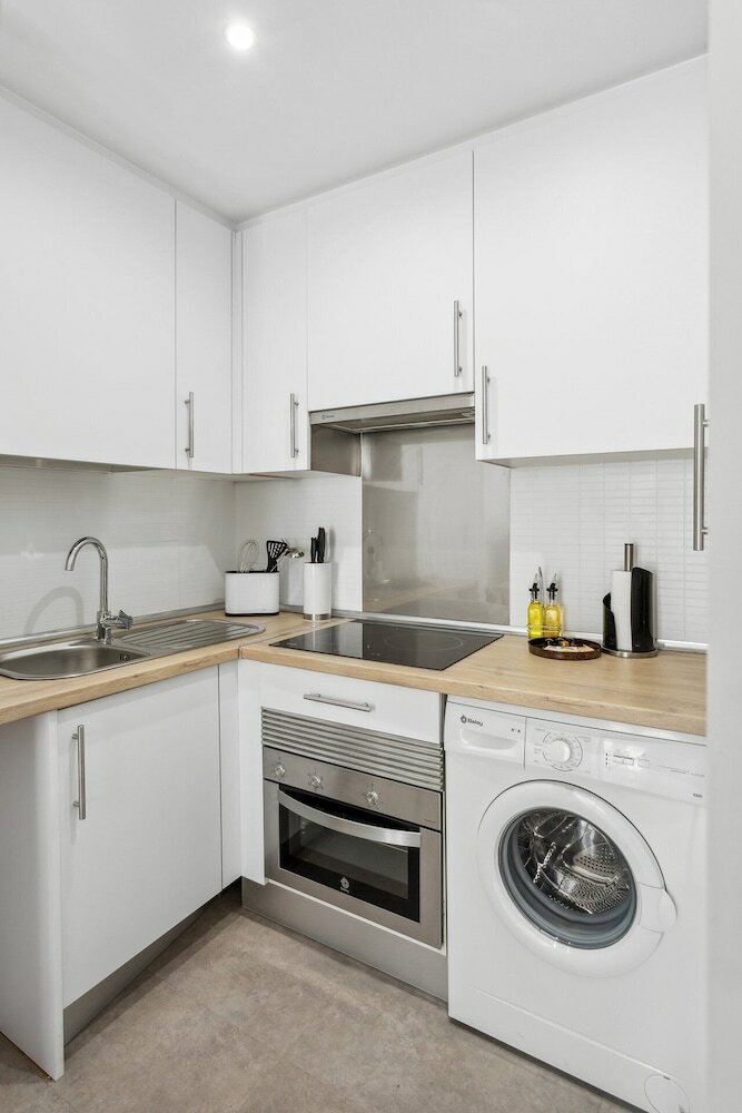 Фото Limehome Madrid Calle de la Paloma