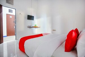 Oyo 3728 Tunas Plaza Residence (West Java, Bekasi), hotel