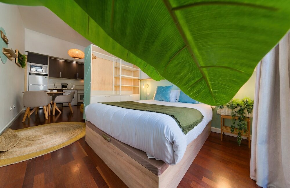 Фото Holidays2Malaga City Center Apartments