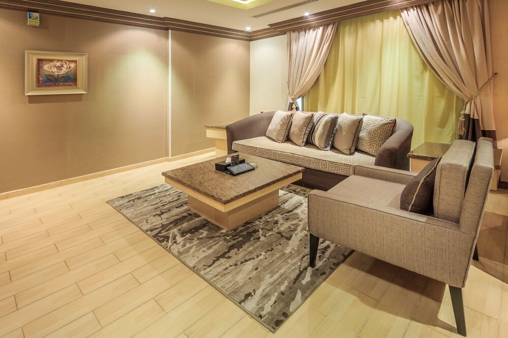 Фото Almuhaidb Residence Almalaz