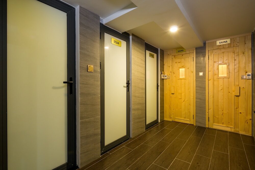 Фото Aria Grand Hotel & Apartments