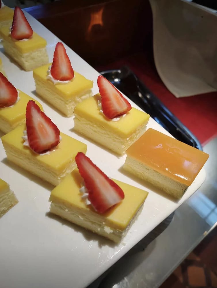 Фото East Sacred Hotel