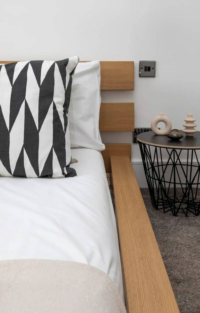 Фото Bright & Stylish 2bd Flat - Brockley