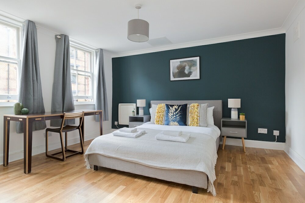 Фото The Liverpool Street Apartments