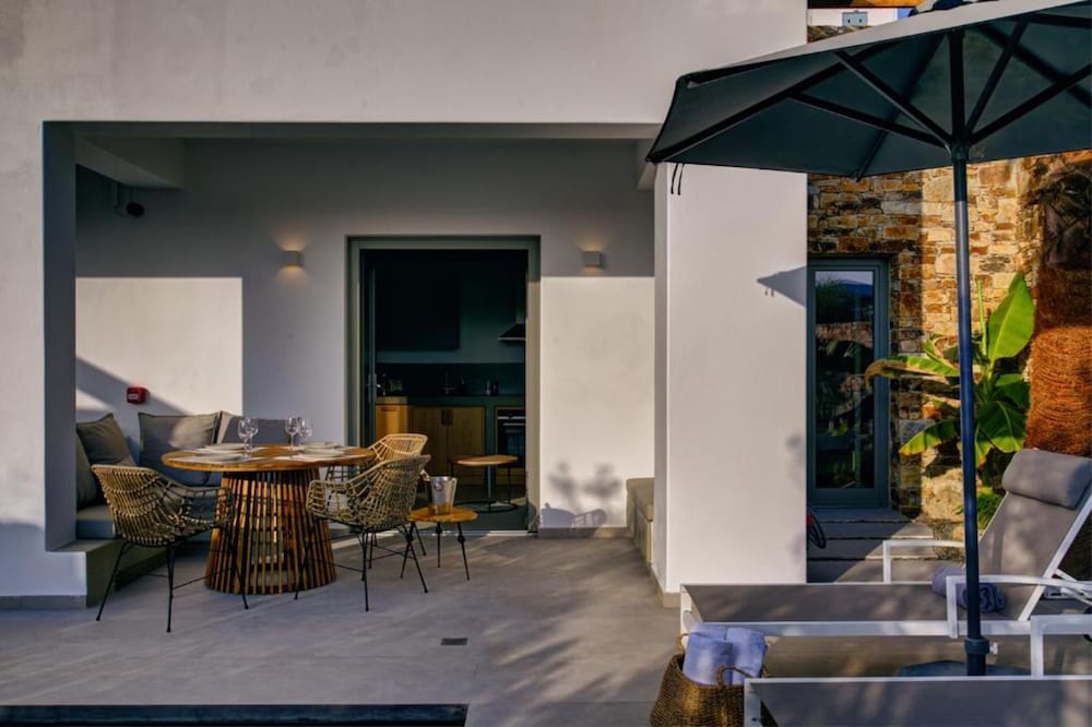 Фото Clementina Paros