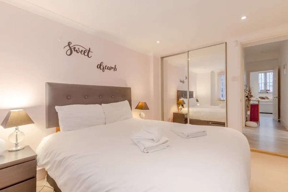 Фото Stylish 1 Bedroom Apartment in Pimlico With Lovely Garden