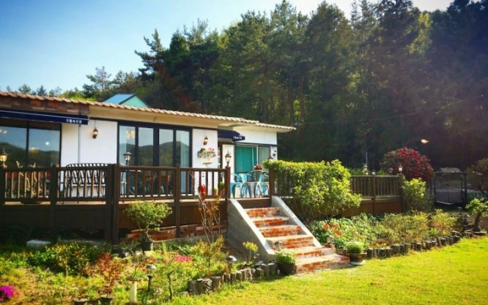 Фото Yeosu Into the Clouds Pension