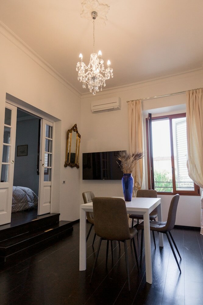 Фото Borgo Pinti Suites Le Stanze dei Nobili