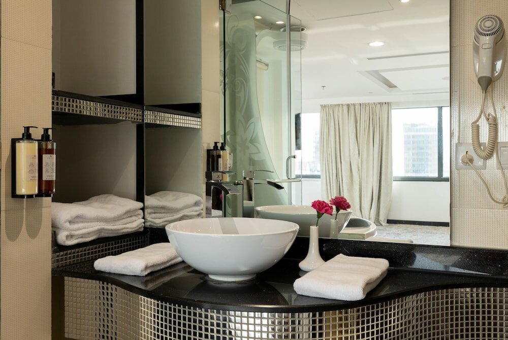 Фото Mira Business Hotel