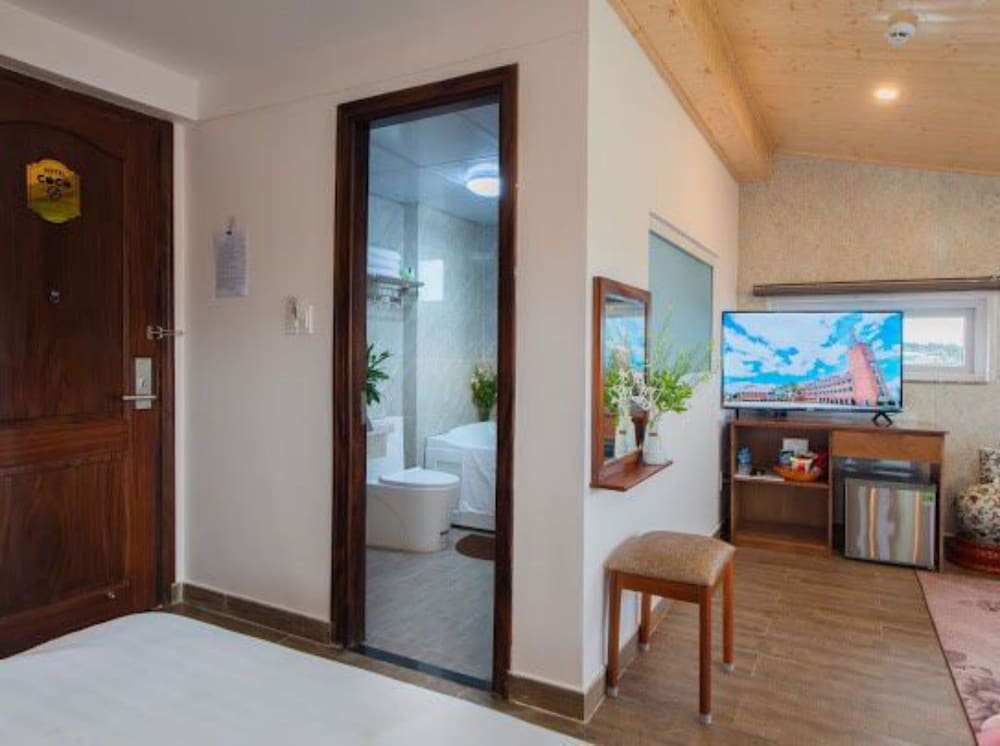 Фото Coco Hotel Da Lat