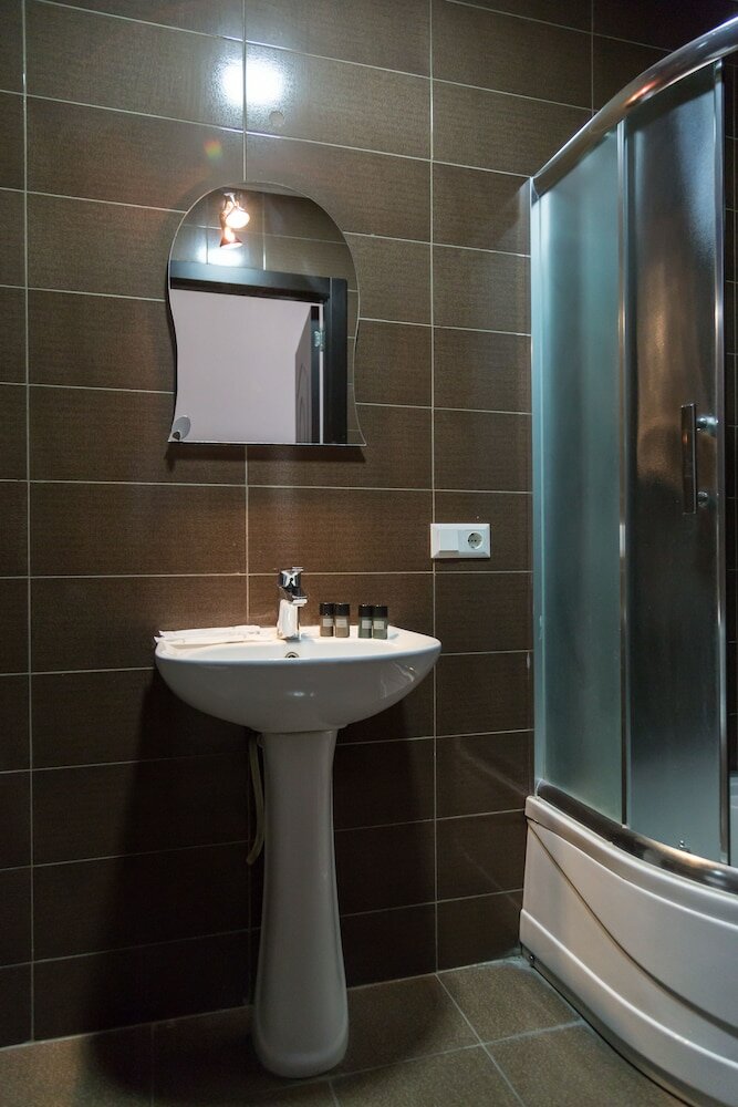 Фото 146405643499