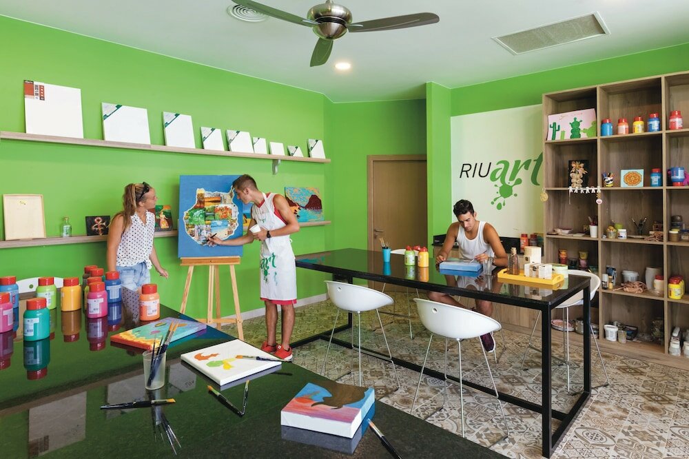 Фото Hotel Riu Papayas - All Inclusive