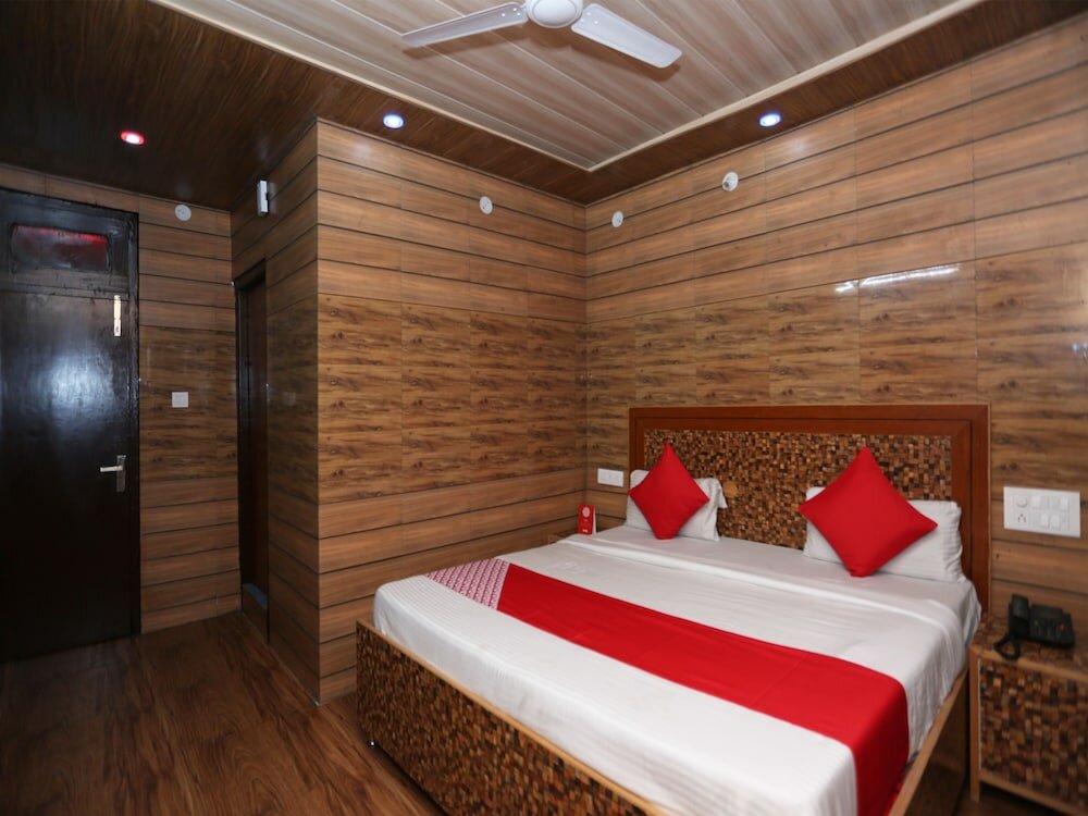 Фото Oyo 28835 Hotel Star