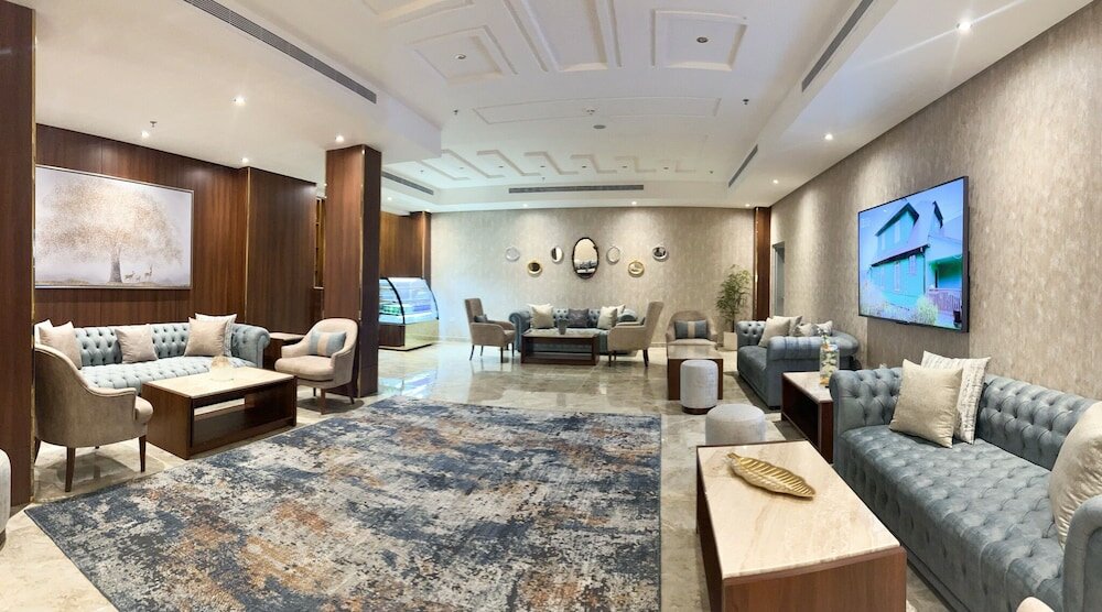 Фото Level Nine Hotel