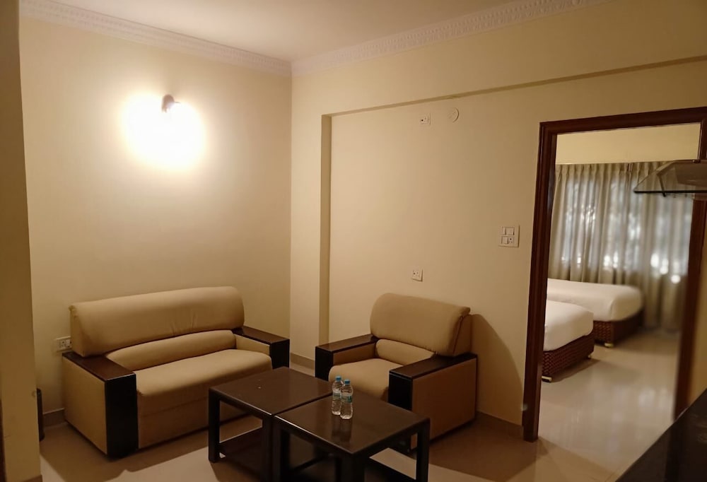 Фото Hyde Park Aparthotel