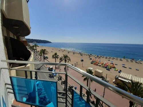 Гостиница Hostal Mozaik Lloret в Льорет-де-Маре