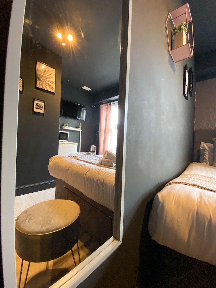 Фото Holland Road Stays