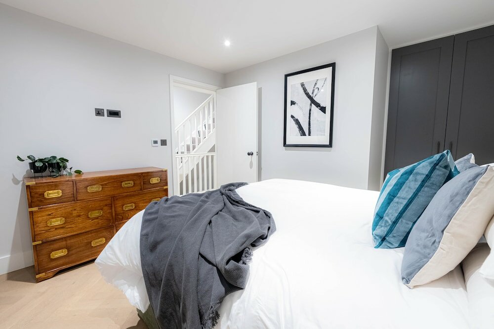 Фото Three Bed Apts near Spitalfields Mkt